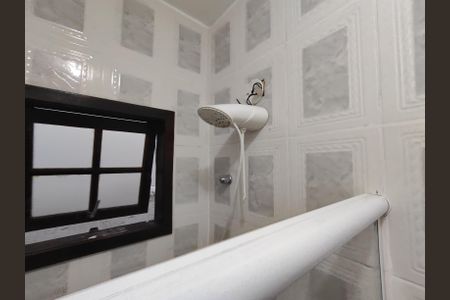 Casa à venda com 180m², 2 quartos e 2 vagasBanheiro da Suíte