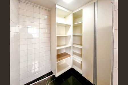 Apartamento à venda com 60m², 2 quartos e 1 vagaCloset