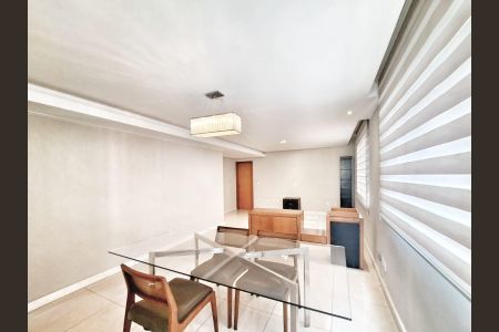 Apartamento à venda com 160m², 3 quartos e 4 vagasSala