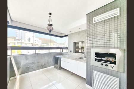 Apartamento à venda com 160m², 3 quartos e 4 vagasCozinha