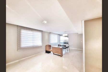 Apartamento à venda com 160m², 3 quartos e 4 vagasSala
