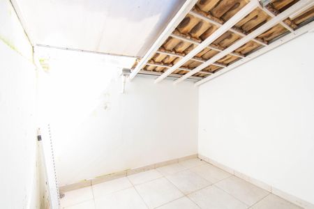 Casa de condomínio à venda com 80m², 2 quartos e 1 vagaÁrea de Serviço