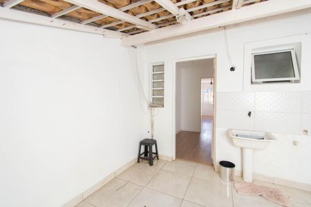 Casa de condomínio à venda com 80m², 2 quartos e 1 vagaÁrea de Serviço