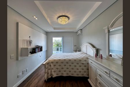 Casa à venda com 490m², 5 quartos e 3 vagasSuíte 1