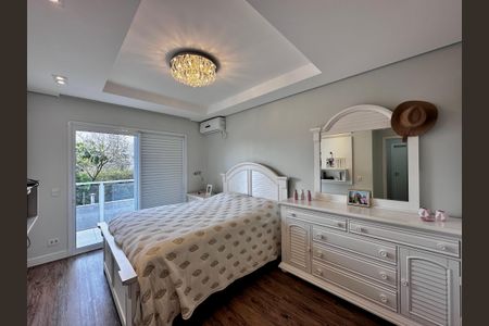 Casa à venda com 490m², 5 quartos e 3 vagasSuíte 1