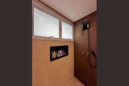 Casa à venda com 490m², 5 quartos e 3 vagasBanheiro Suíte 2