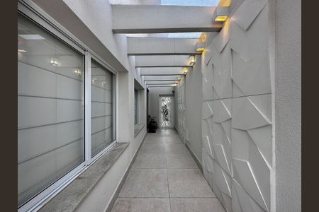 Casa à venda com 490m², 5 quartos e 3 vagasEntrada Casa