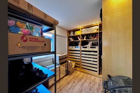 Casa à venda com 490m², 5 quartos e 3 vagasCloset 1 Suíte 5