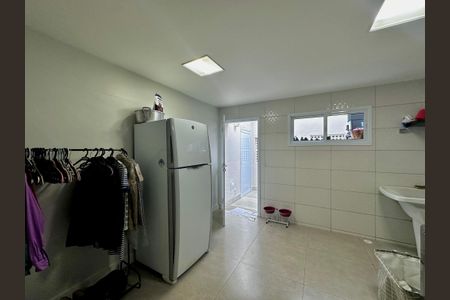 Casa à venda com 490m², 5 quartos e 3 vagasÁrea de Serviço