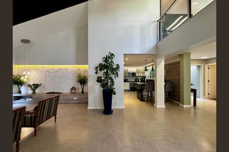 Casa à venda com 490m², 5 quartos e 3 vagasSala