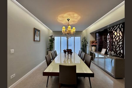 Sala de casa à venda com 5 quartos, 490m² em Chácara Monte Alegre, São Paulo