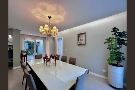 Casa à venda com 490m², 5 quartos e 3 vagasSala