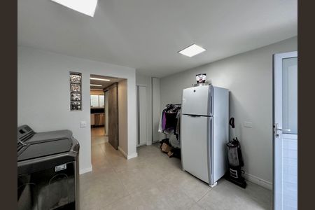 Casa à venda com 490m², 5 quartos e 3 vagasÁrea de Serviço