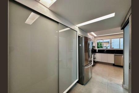 Casa à venda com 490m², 5 quartos e 3 vagasCozinha