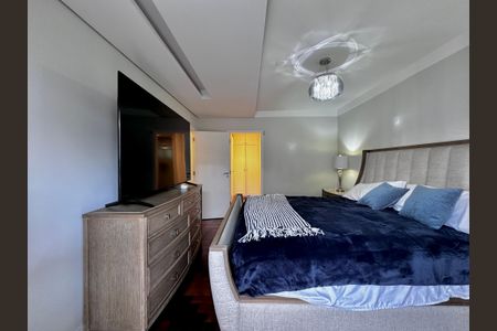 Casa à venda com 490m², 5 quartos e 3 vagasSuíte 4