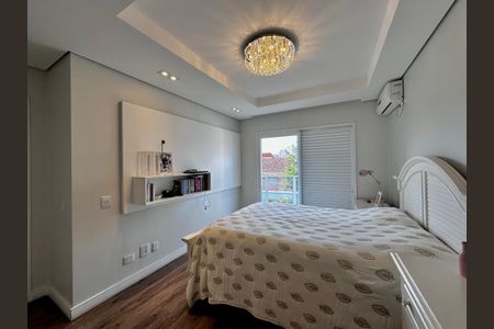 Casa à venda com 490m², 5 quartos e 3 vagasSuíte 1