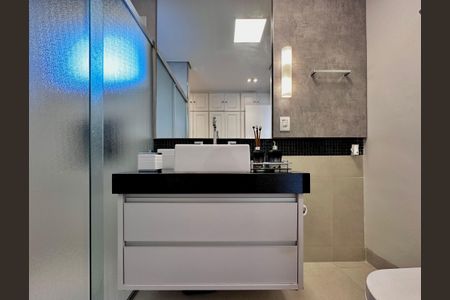 Casa à venda com 490m², 5 quartos e 3 vagasBanheiro Suíte 5