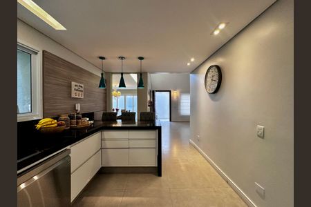 Casa à venda com 490m², 5 quartos e 3 vagasCozinha