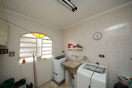 Casa à venda com 207m², 3 quartos e 2 vagasÁrea de Serviço