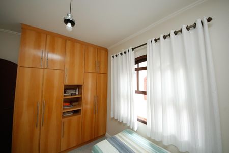 Casa à venda com 207m², 3 quartos e 2 vagasQuarto 3