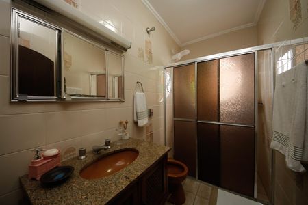 Casa à venda com 207m², 3 quartos e 2 vagasBanheiro 2