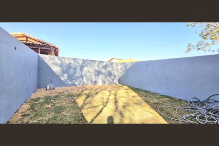 Casa à venda com 180m², 3 quartos e 2 vagas Casa à venda com 180m², 3 quartos e 2 vagasQuintal