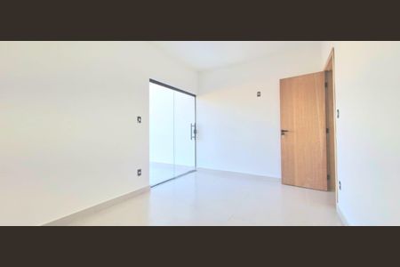 Casa à venda com 180m², 3 quartos e 2 vagas Casa à venda com 180m², 3 quartos e 2 vagasQuarto 3