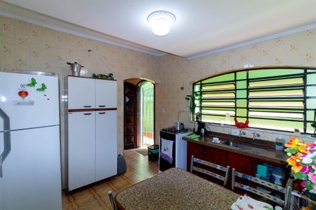 Casa à venda com 125m², 3 quartos e 2 vagas Casa à venda com 125m², 3 quartos e 2 vagasCozinha