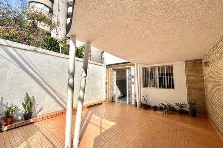 Casa à venda com 300m², 3 quartos e 2 vagasGaragem