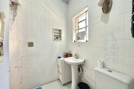 Casa à venda com 300m², 3 quartos e 2 vagasBanheiro da Suíte