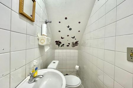 Casa à venda com 300m², 3 quartos e 2 vagasLavabo