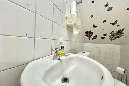 Casa à venda com 300m², 3 quartos e 2 vagasLavabo