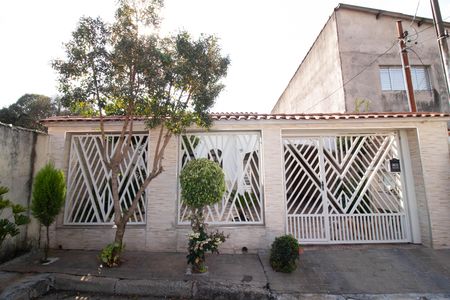 Fachada de casa à venda com 3 quartos, 168m² em Vila Alianca, Guarulhos
