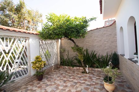 Área Externa de casa à venda com 3 quartos, 168m² em Vila Alianca, Guarulhos