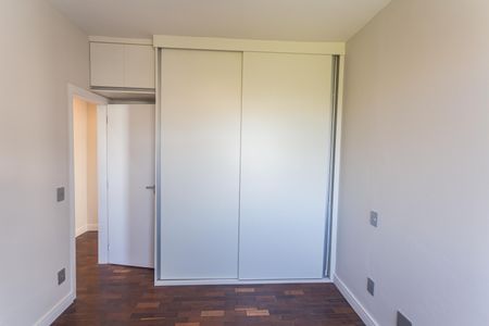 Apartamento para alugar com 70m², 2 quartos e 1 vaga Apartamento para alugar com 70m², 2 quartos e 1 vagaArmário do Quarto 2