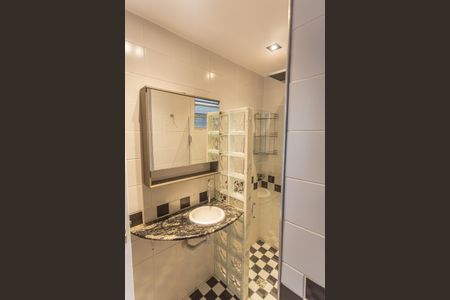 Apartamento para alugar com 70m², 2 quartos e 1 vaga Apartamento para alugar com 70m², 2 quartos e 1 vagaBanheiro Social