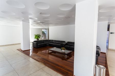 Apartamento para alugar com 70m², 2 quartos e 1 vaga Apartamento para alugar com 70m², 2 quartos e 1 vagaHall de entrada