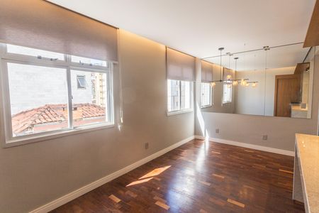 Sala de apartamento para alugar com 2 quartos, 70m² em Santo Antônio, Belo Horizonte
