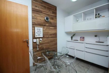 Apartamento à venda com 140m², 3 quartos e 3 vagasHall