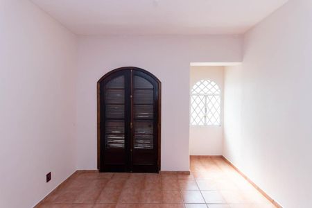 Quarto 1 de casa para alugar com 2 quartos, 100m² em Vila Mazzei, São Paulo