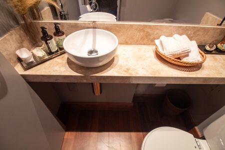 Apartamento à venda com 241m², 4 quartos e 4 vagas Apartamento à venda com 241m², 4 quartos e 4 vagasLavabo