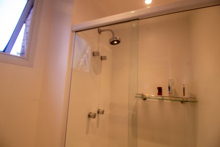 Apartamento à venda com 241m², 4 quartos e 4 vagas Apartamento à venda com 241m², 4 quartos e 4 vagasBanheiro da Suíte 3