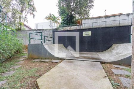 Apartamento à venda com 241m², 4 quartos e 4 vagas Apartamento à venda com 241m², 4 quartos e 4 vagasÁrea comum - Skate