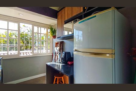 Apartamento para alugar com 70m², 2 quartos e sem vaga Apartamento para alugar com 70m², 2 quartos e sem vagaCozinha e Área de Serviço