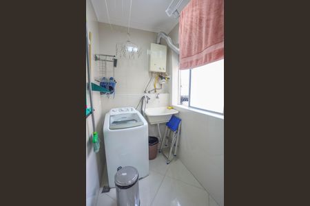 Apartamento à venda com 67m², 3 quartos e 1 vagaÁrea de serviço 