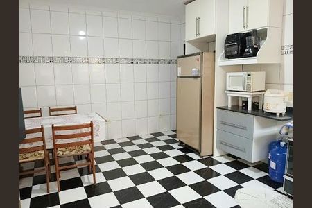 Casa à venda com 160m², 3 quartos e 3 vagas Casa à venda com 160m², 3 quartos e 3 vagasFoto 07
