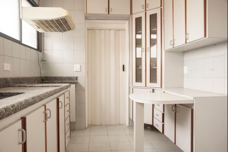 Apartamento à venda com 128m², 3 quartos e 3 vagasCozinha