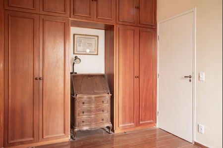 Apartamento à venda com 128m², 3 quartos e 3 vagasQuarto 2