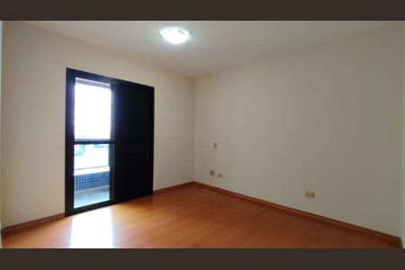 Foto 25 de casa à venda com 3 quartos, 232m² em Vila Gumercindo, São Paulo