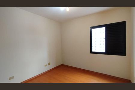 Foto 34 de casa à venda com 3 quartos, 232m² em Vila Gumercindo, São Paulo